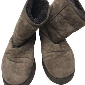 Short UGG Green Boots Size US 7